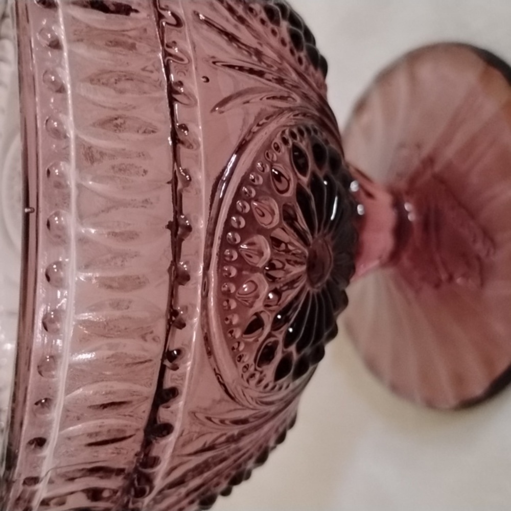 PIONEER WOMAN ADELINE PLUM FOOTED EMBOSSED GLASS DESSERT OR SUNDAE CUP - Picture 5 of 8
